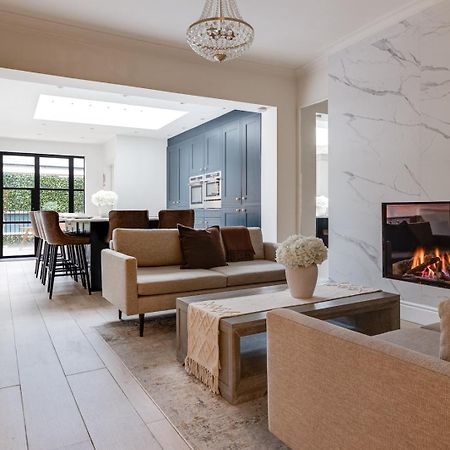 Luxury Georgian Townhouse With Cinema And Parking Chester Exterior foto