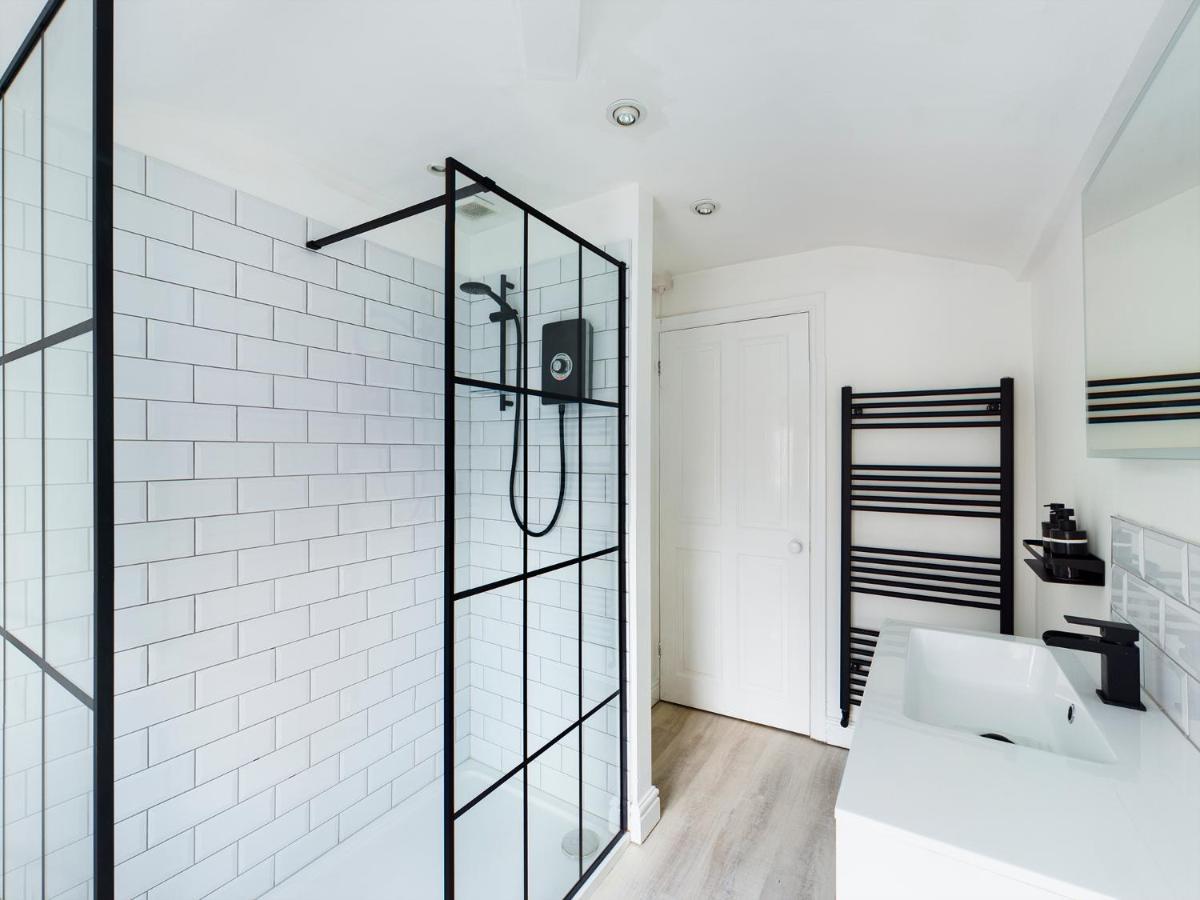 Luxury Georgian Townhouse With Cinema And Parking Chester Exterior foto