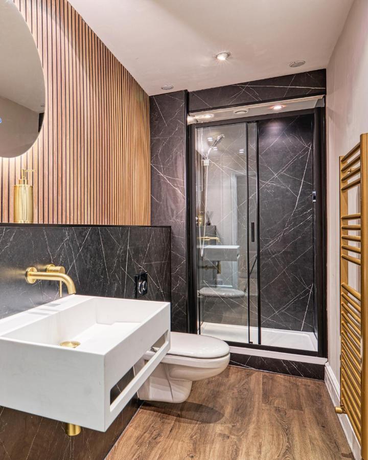 Luxury Georgian Townhouse With Cinema And Parking Chester Exterior foto
