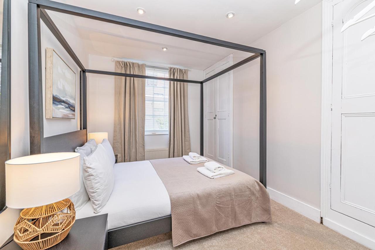 Luxury Georgian Townhouse With Cinema And Parking Chester Exterior foto